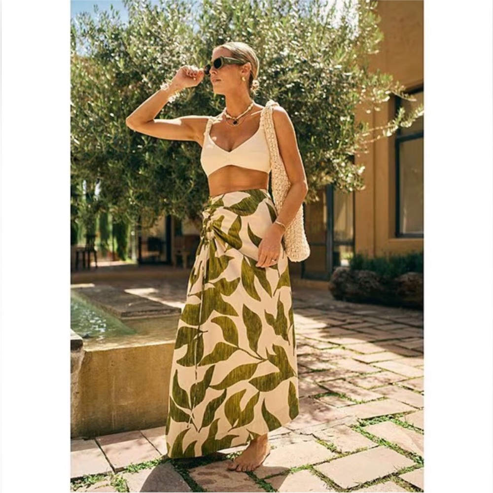 NWT Antonio Melani x M.G. Style Lyons Printed Faux Wrap Asymmetric Skirt - Picture 8 of 12